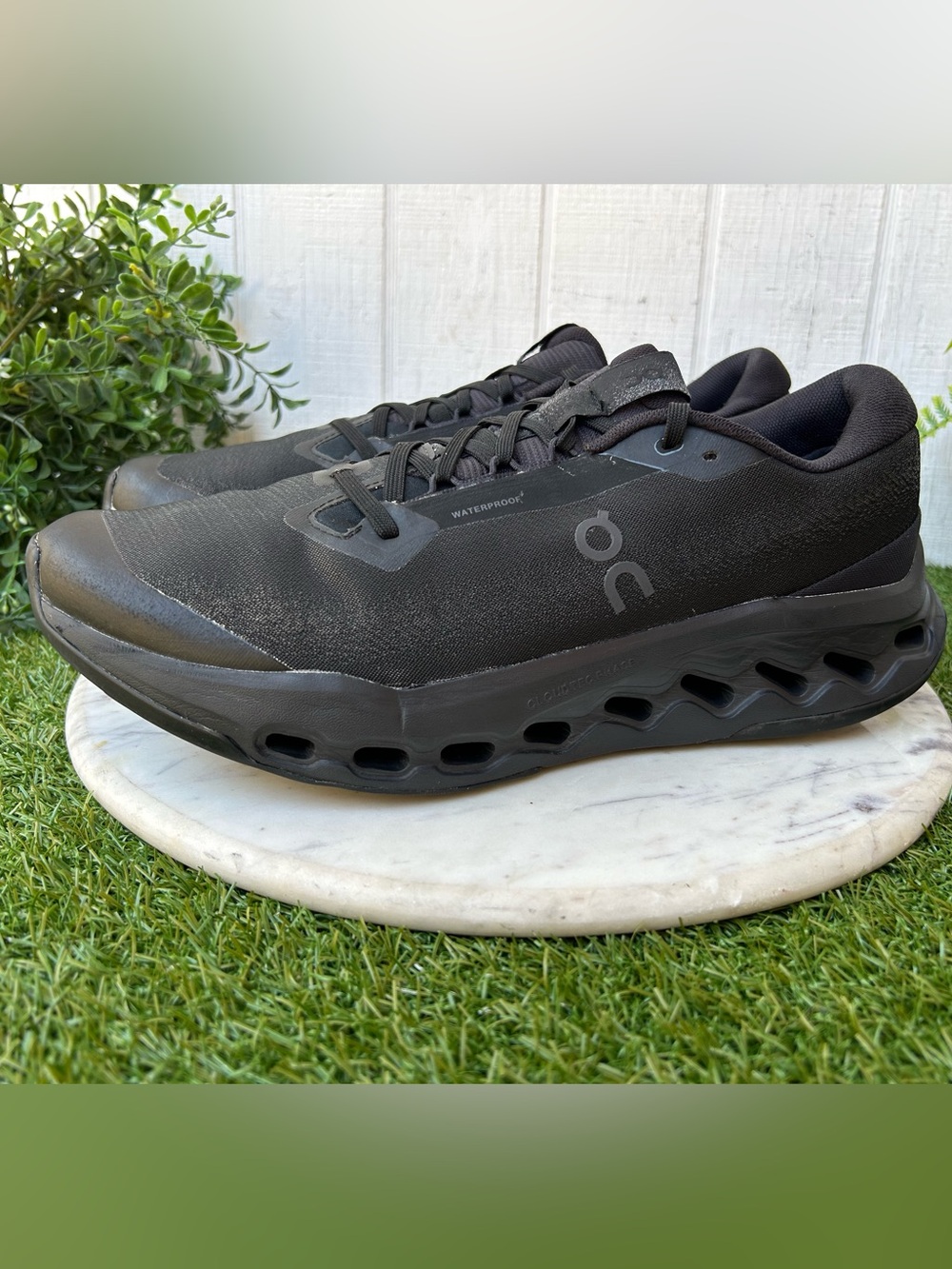 On Cloudsurfer Trail 2 Waterproof
Trail Running Shoe men 12 gently Ghost /Chalk - Picture 7 of 16
